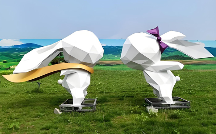 不銹鋼幾何動(dòng)物雕塑--以幾何為筆，重繪動(dòng)物的第二生命
