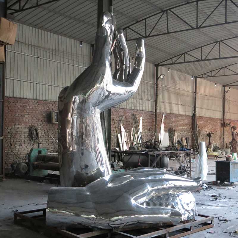 手托水滴雕塑，不銹鋼手托水滴雕塑，手托水滴景觀雕塑