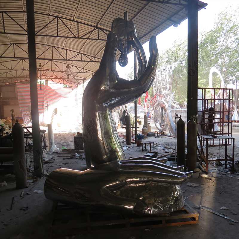 水滴景觀雕塑，不銹鋼手托水滴雕塑，景觀水滴雕塑