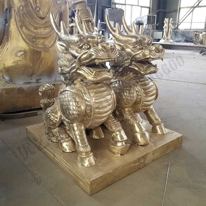 銅麒麟擺件，風水麒麟擺件，傳統麒麟雕塑